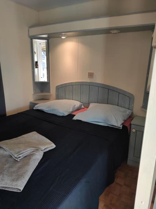 Mobil-Home Dans Un Beau Cadre A 15 Km Des Plages. Lunel  Eksteriør billede